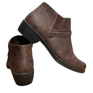 Easy Street Brown Ankle Boots 9W  LK